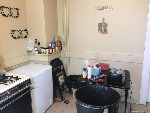 10 10-12 Pearl St, Waterbury, CT 06704