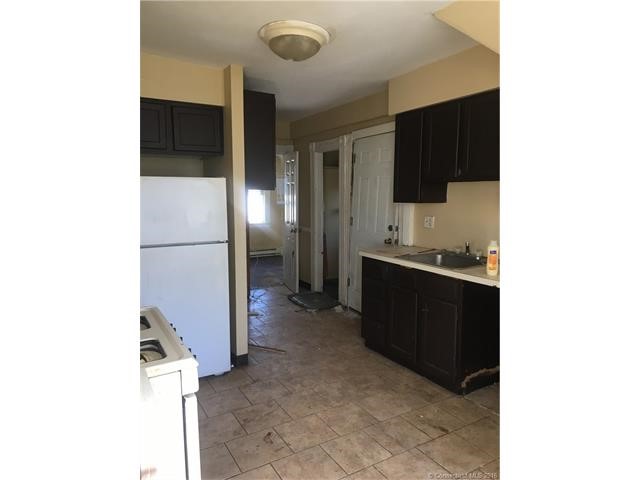 10 10-12 Pearl St, Waterbury, CT 06704