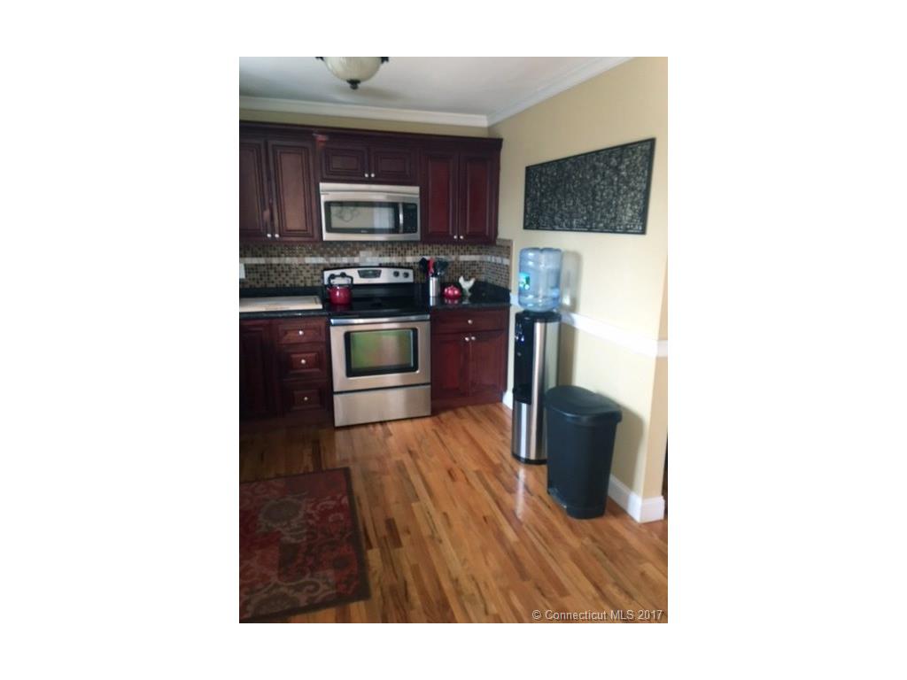 109 Kara Drive, Waterbury, CT 06704