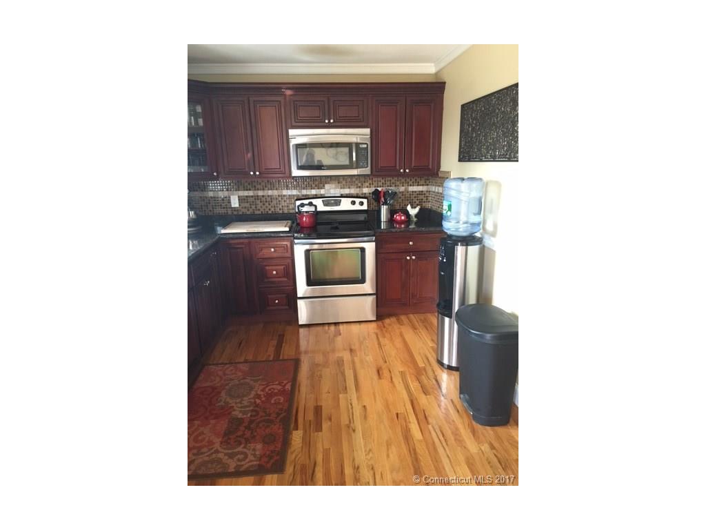 109 Kara Drive, Waterbury, CT 06704