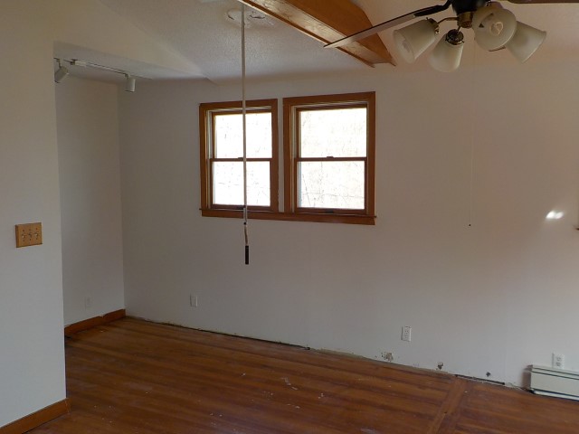 173 Colonial AveWaterbury, CT, 06704New Haven County
