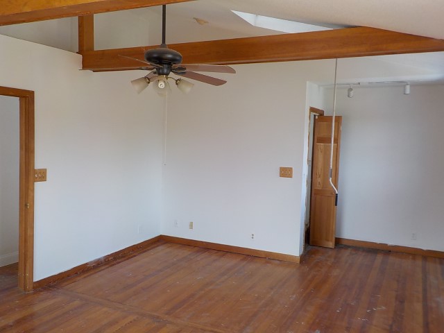 173 Colonial AveWaterbury, CT, 06704New Haven County