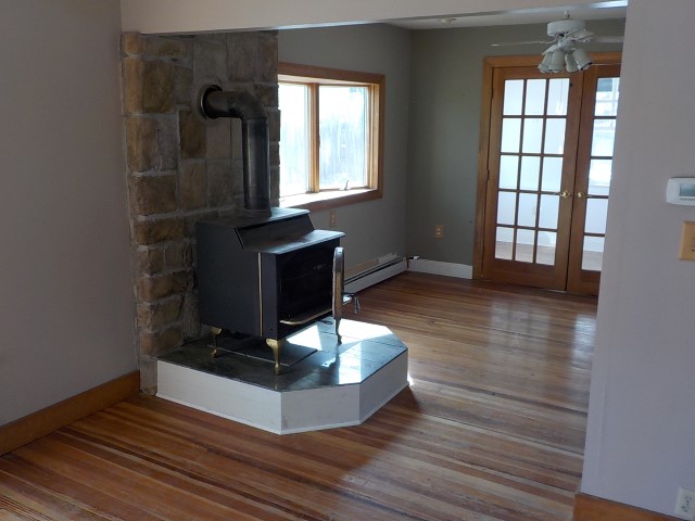 173 Colonial AveWaterbury, CT, 06704New Haven County