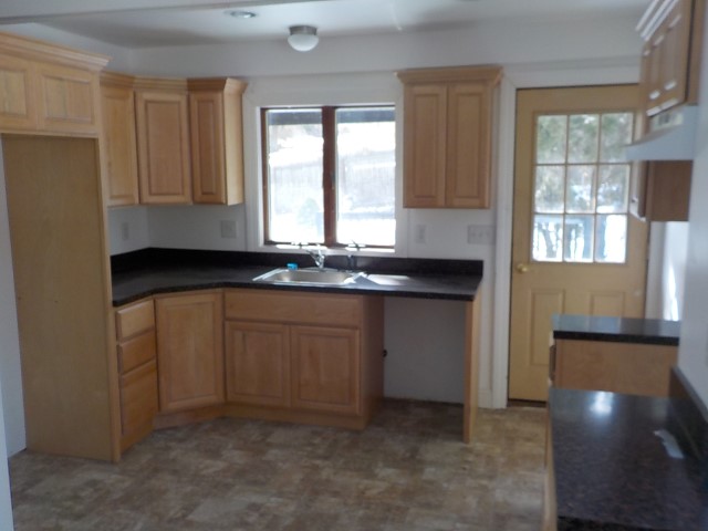 173 Colonial AveWaterbury, CT, 06704New Haven County