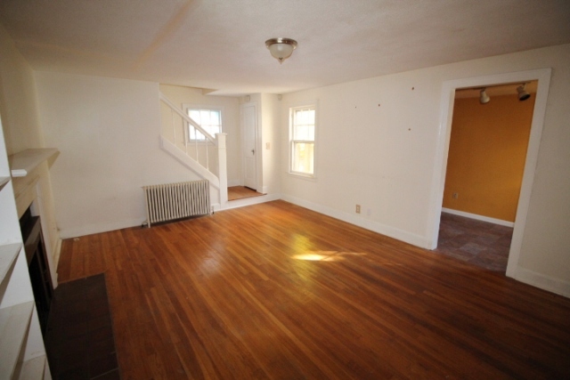 55 Nottingham TerraWaterbury, CT, 06704New Haven County