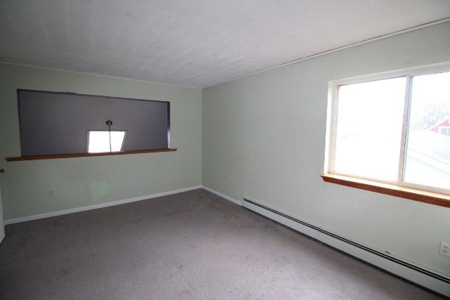 176 Chipper RdWaterbury, CT, 06704New Haven County