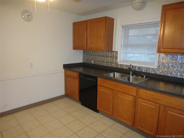 2776 EAST MAIN ST, Waterbury, CT 06705