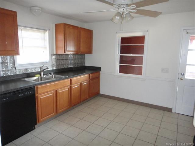 2776 EAST MAIN ST, Waterbury, CT 06705