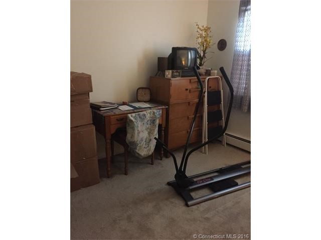 88Wakelee Rd #8, Waterbury, CT 06705