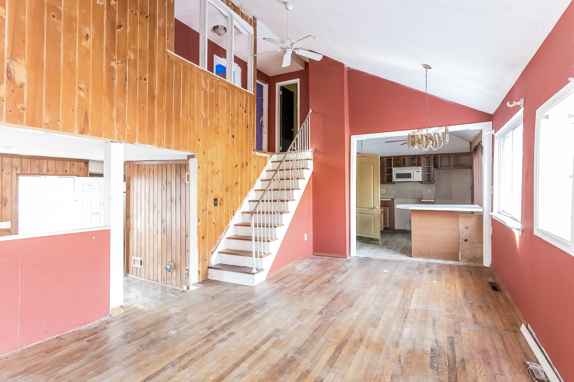 105 Harland Ave, Waterbury, CT 06705