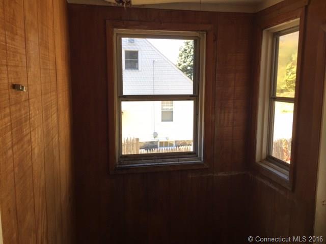 252 Mill Plain Ave, Waterbury, CT 06705