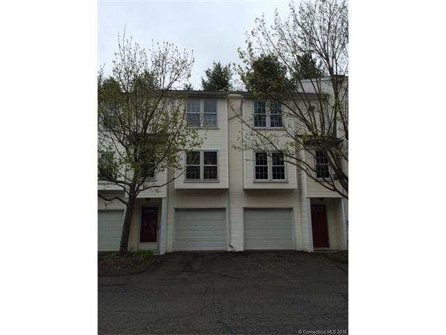380 Hitchcock Rd, Waterbury, CT 06705