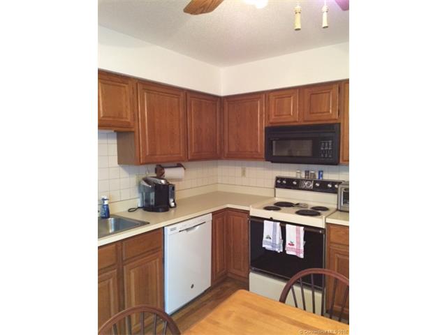 380 Hitchcock Rd, Waterbury, CT 06705