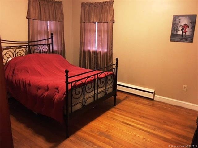 78 Beth Ln, Waterbury, CT 06705