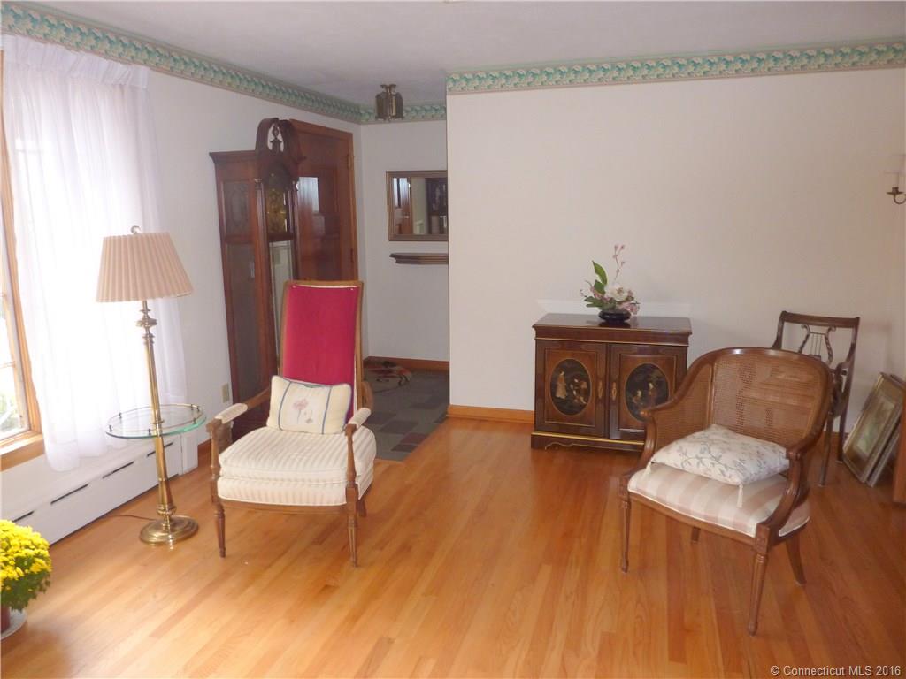 299 Courtland Ave, Waterbury, CT 06705