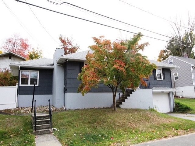 54 Harland AveWaterbury, CT, 06705New Haven County