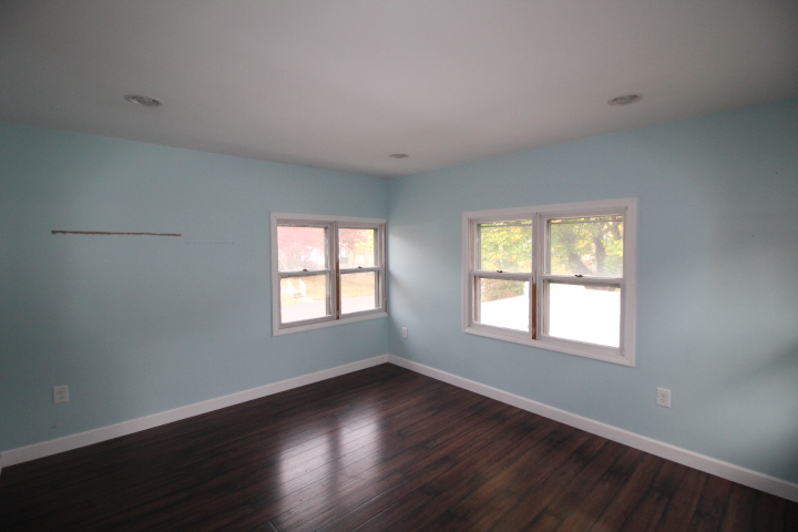 54 Harland AveWaterbury, CT, 06705New Haven County