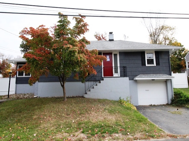 54 Harland AveWaterbury, CT, 06705New Haven County