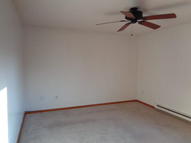 35 Preston TerraceWaterbury, CT, 06705New Haven County