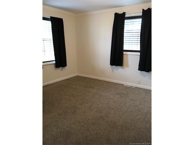 1062 Hamilton Ave, Waterbury, CT 06706