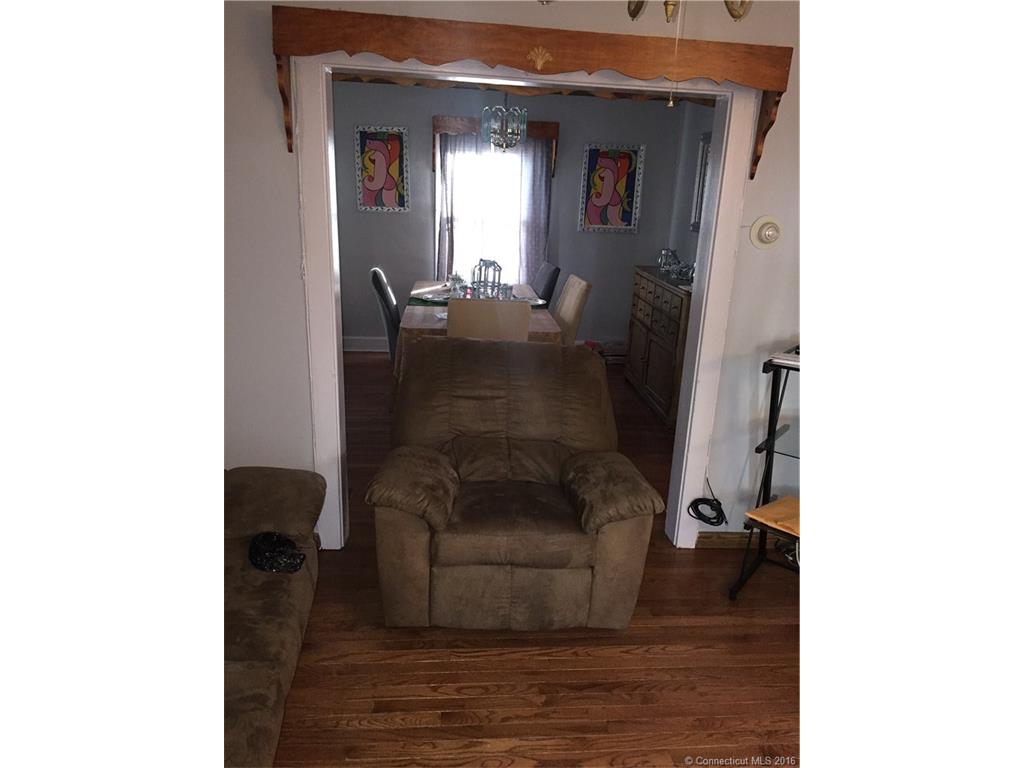 36 Laval St, Waterbury, CT 06706