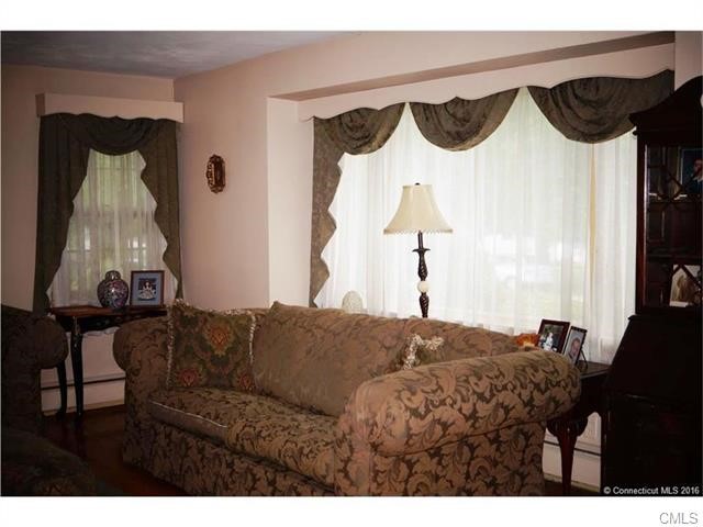 25 Skyline Drive, Waterbury, CT 06706