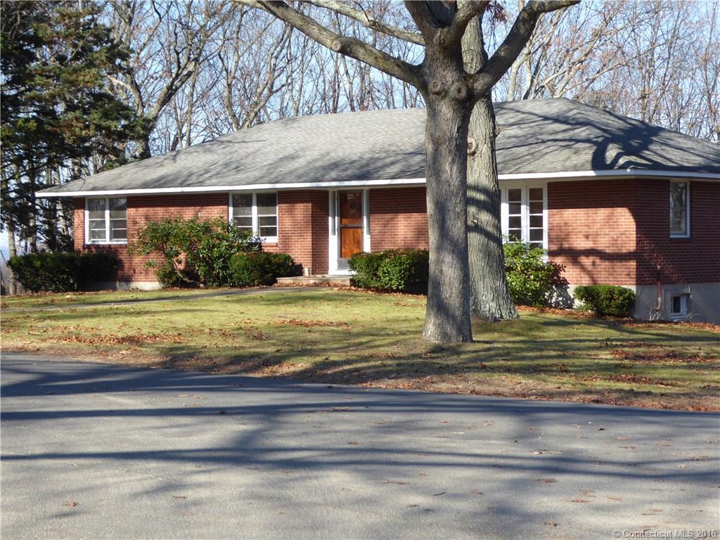 105 Glenrock Rd, Waterbury, CT 06706