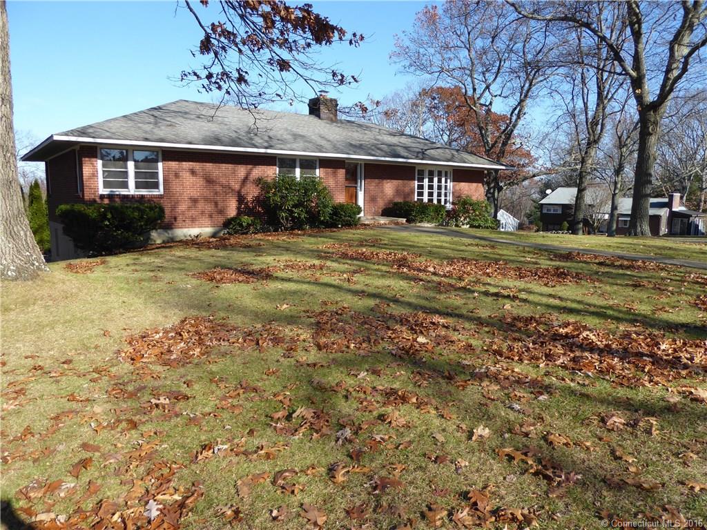 105 Glenrock Rd, Waterbury, CT 06706