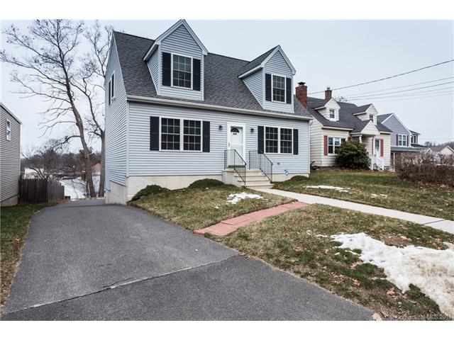 905 Pearl Lake Rd, Waterbury, CT 06706