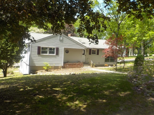 83 Harwood RdWaterbury, CT, 06706New Haven County