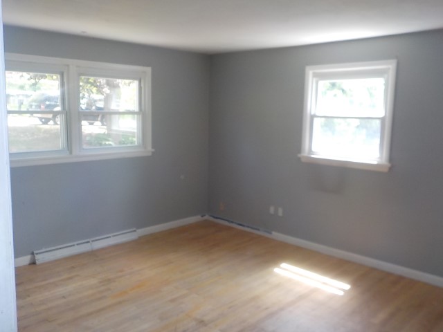 83 Harwood RdWaterbury, CT, 06706New Haven County