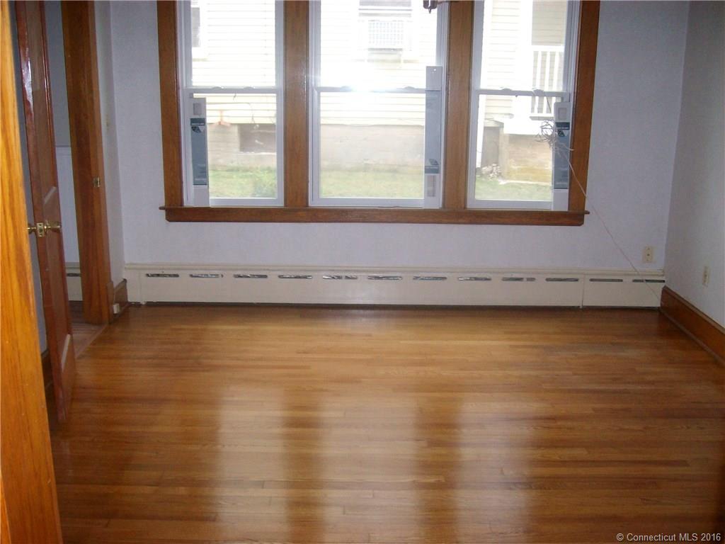 103 Sunnyside Ave, Waterbury, CT 06708