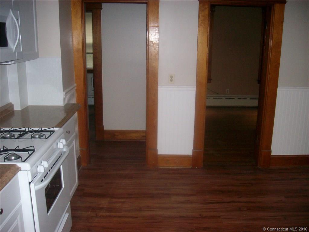 103 Sunnyside Ave, Waterbury, CT 06708