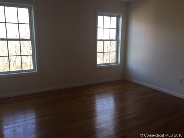 150Mohican Ave. #5, Waterbury, CT 06708