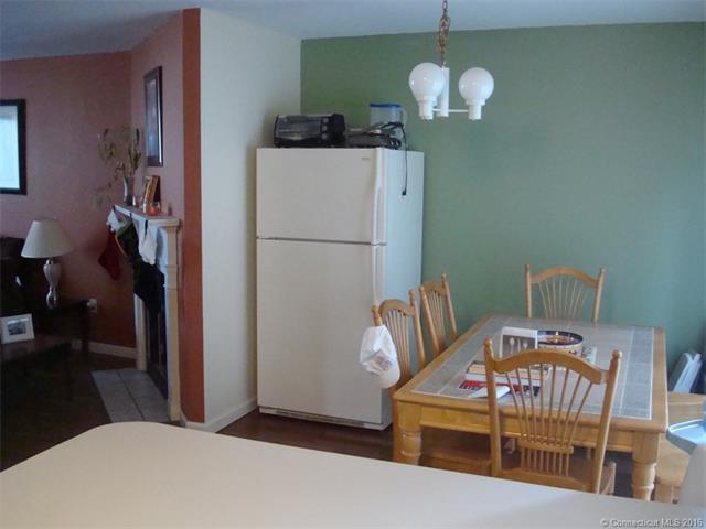 925 Oronoke Rd, Waterbury, CT 06708