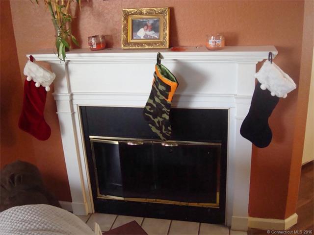 925 Oronoke Rd, Waterbury, CT 06708