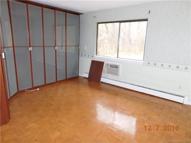200Kaynor Dr #A, Waterbury, CT 06708