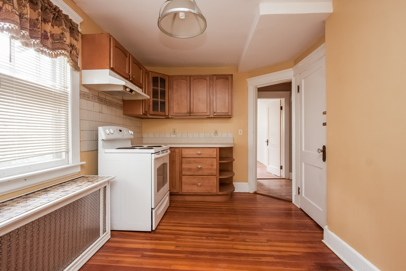 51 Springdale Ave, Waterbury, CT 06708