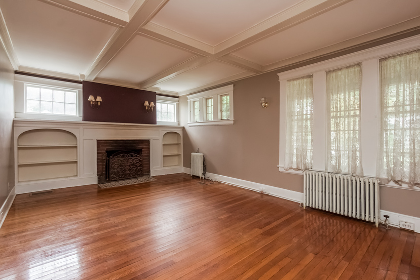 51 Springdale Ave, Waterbury, CT 06708
