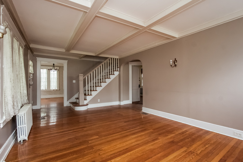 51 Springdale Ave, Waterbury, CT 06708