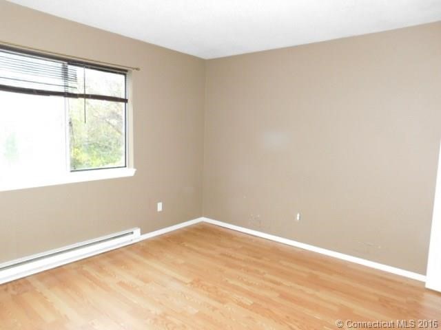 66Macnamara St, Waterbury, CT 06708