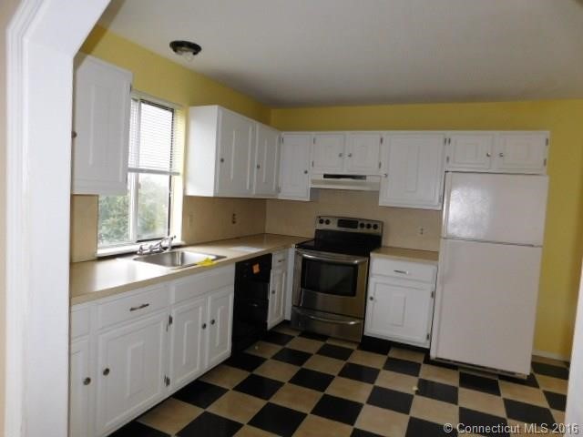 66Macnamara St, Waterbury, CT 06708