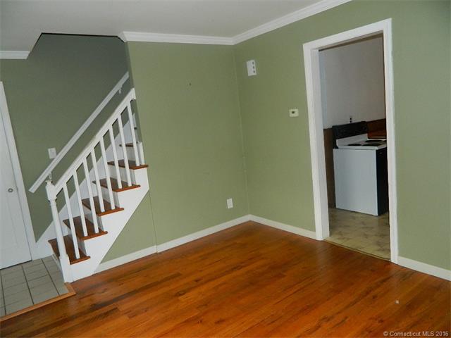 171 Herschel Ave, Waterbury, CT 06708