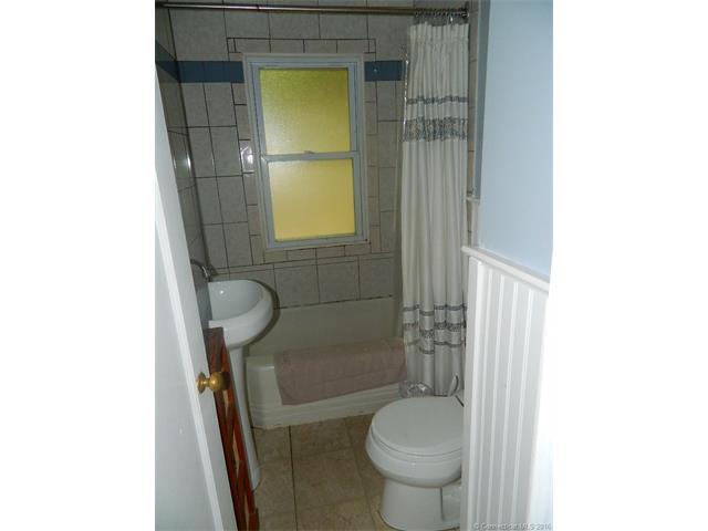171 Herschel Ave, Waterbury, CT 06708