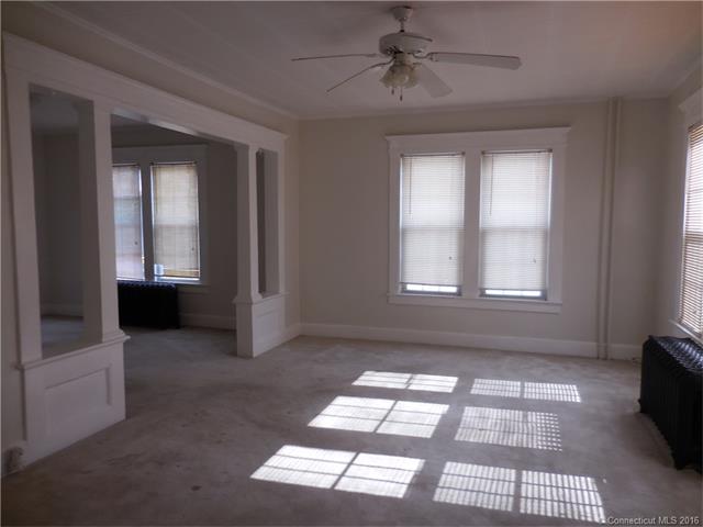 14 Oak Hill Ave, Waterbury, CT 06708