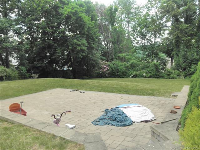 22 Coniston Ave, Waterbury, CT 06708