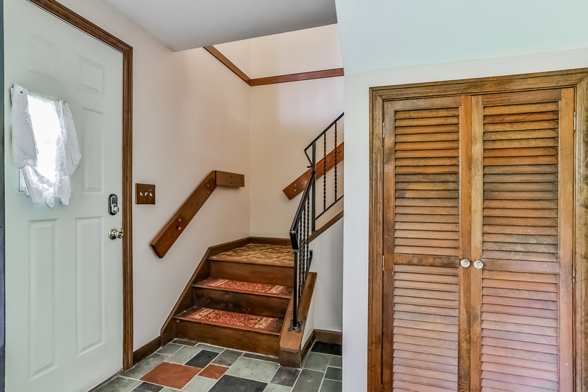 259 Ardsley Rd, Waterbury, CT 06708
