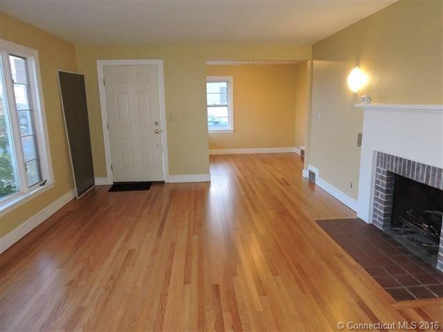 110Hewey St, Waterbury, CT 06708