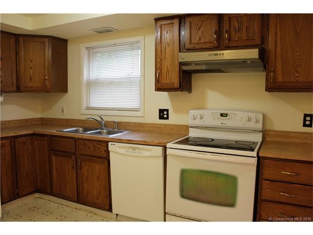 17Delaware Ave, Waterbury, CT 06708