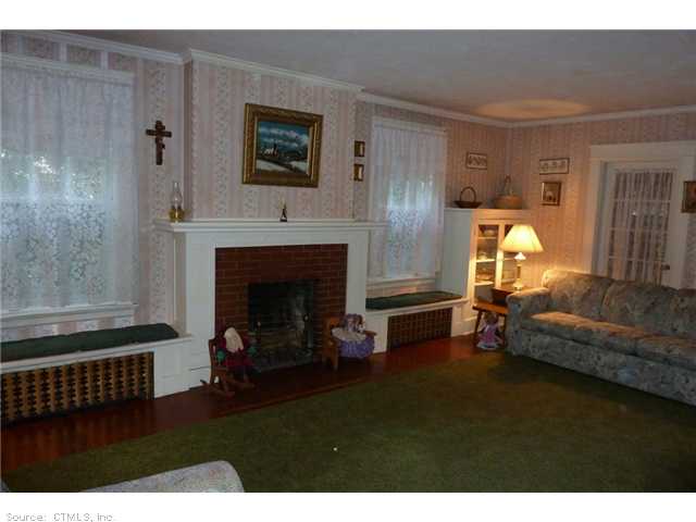 23 Evans St, Waterbury, CT 06708